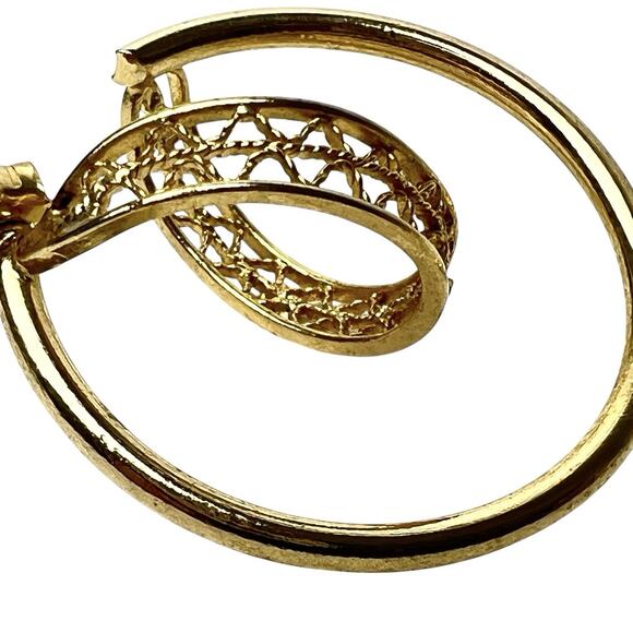 Hoop Earrings Gold Tone Swoop Cutout Spiral Unique Artistic Swirl Filigree Post - Picture 6 of 9